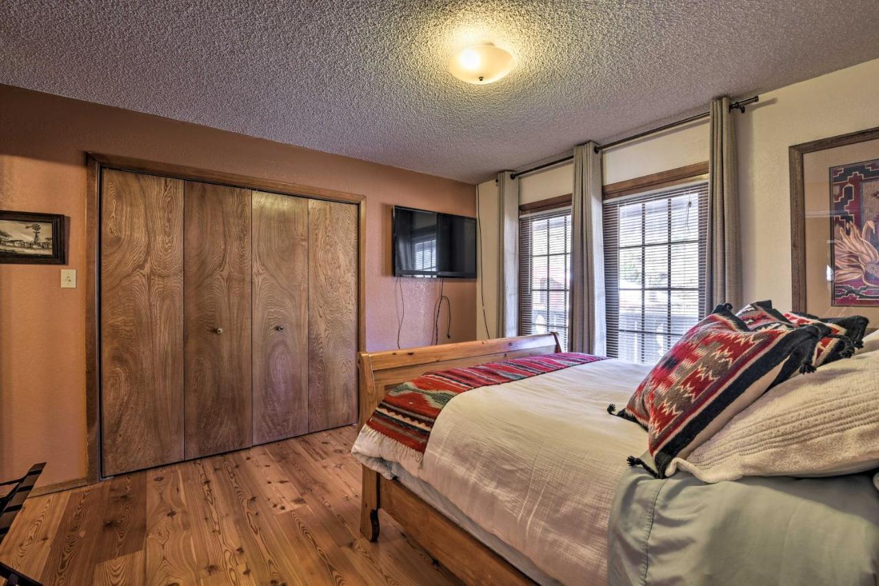 Downtown Red River Retreat With Mtn Views And Yard Luaran gambar