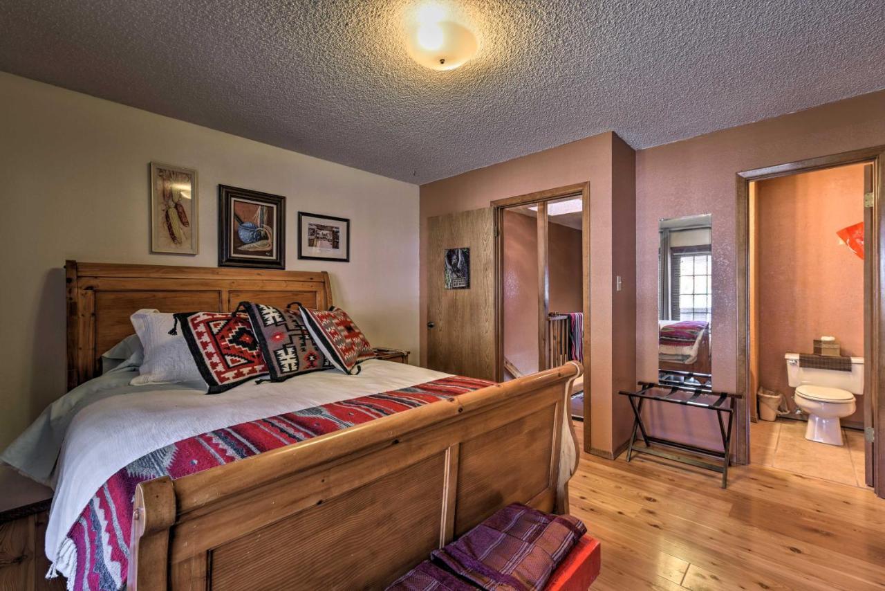 Downtown Red River Retreat With Mtn Views And Yard Luaran gambar
